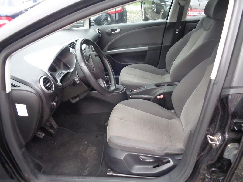 Seat Leon 1,6 TDI - fotka 15 z 15
