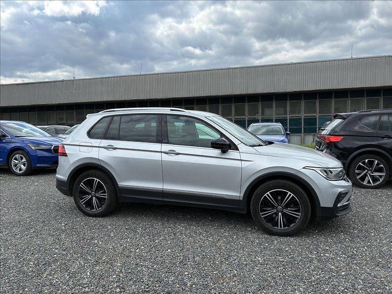Volkswagen Tiguan 2,0 TAŽNÉ,KAMERA,HEAD-UP - fotka 8 z 31