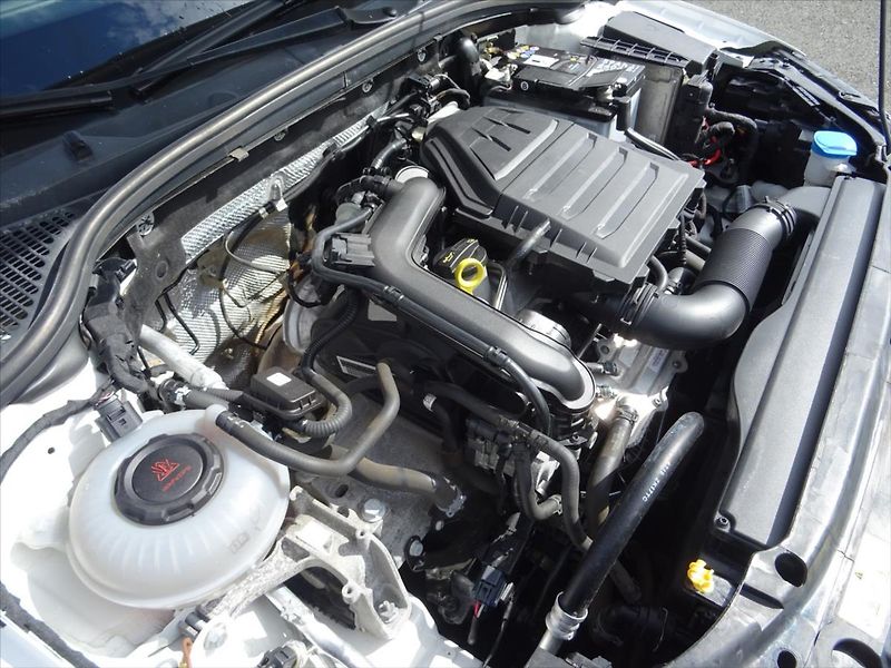 Škoda Octavia 1,0 TSi 85 kw - fotka 18 z 19