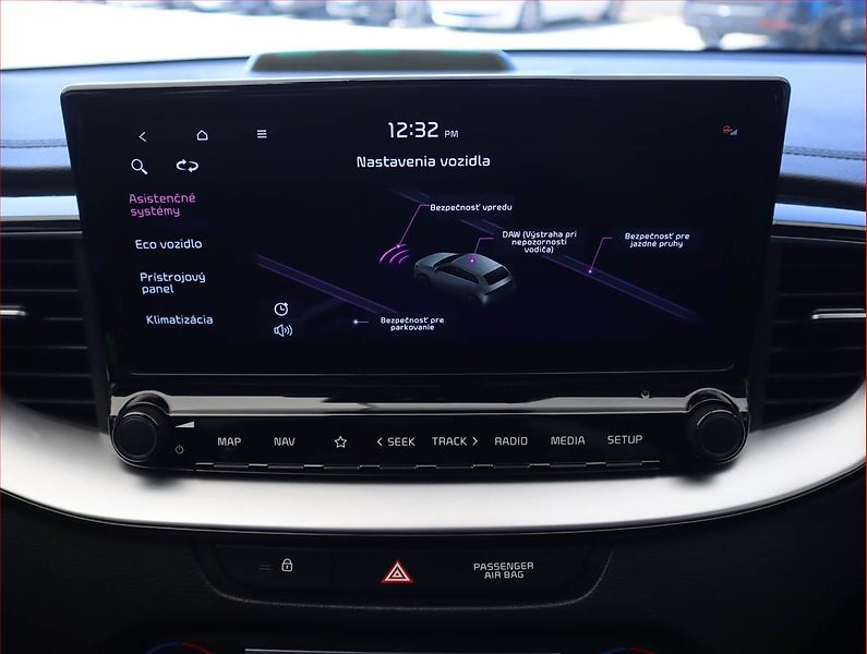 Kia Ceed (2021) Gold 1.6 GDI plug-in, Automat - fotka 18 z 27