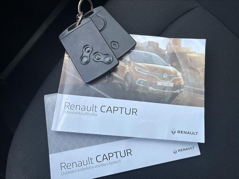 Renault Captur 1,2 TCe  Life - fotka 18 z 19