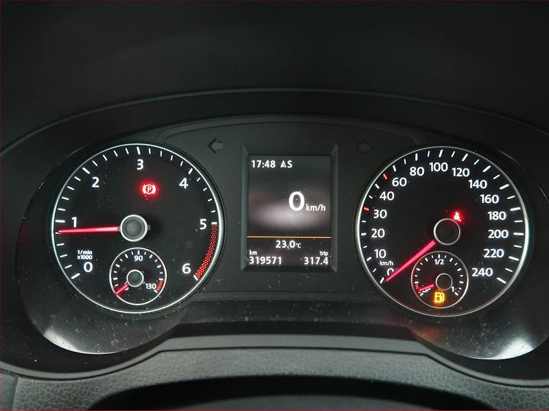 Seat Alhambra (2016) 2.0 TDI, 4X4, 7 míst, Kůže - fotka 11 z 25