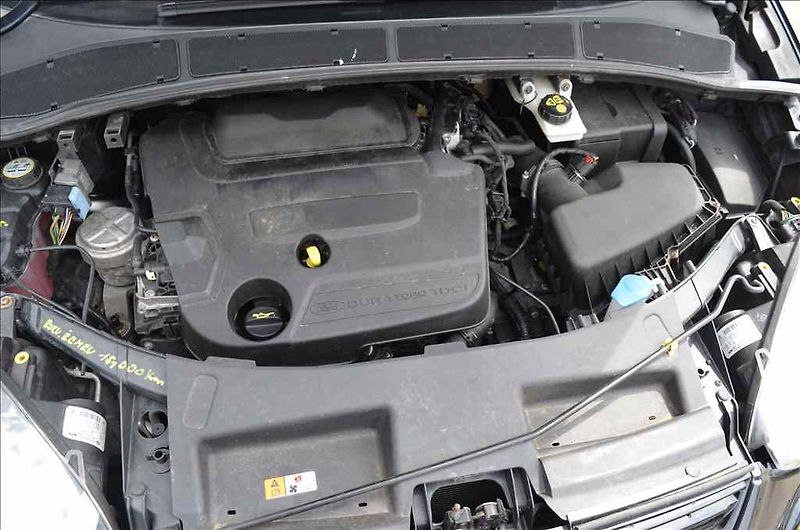 Ford S-MAX (2014) 2,0 TDCI AT - fotka 11 z 21