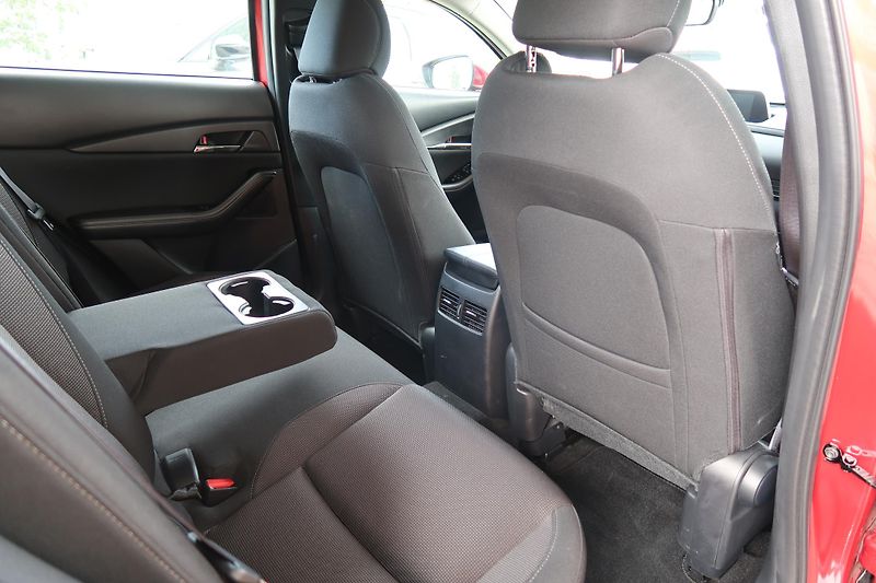 Mazda CX-30 2,0 G122 Plus ČR, záruka, DPH - fotka 16 z 29
