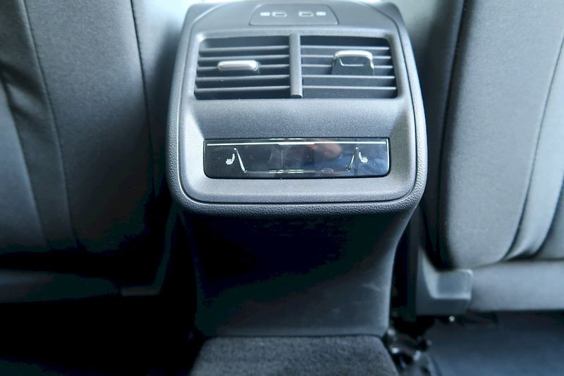 Škoda Superb (2026) Combi  Selection 1,5 TSi e- Te - fotka 22 z 32