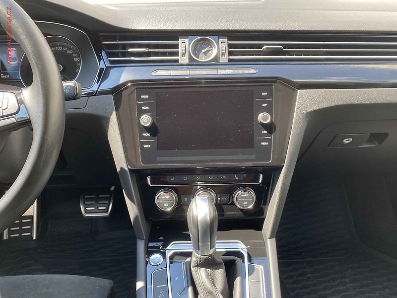 Volkswagen Arteon (2018) 2.0 TSi, Elegance, DSG - fotka 12 z 19