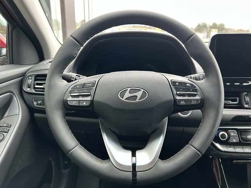 Hyundai i30 WG 1,0 TGDI STYLE SAFETY - fotka 16 z 32