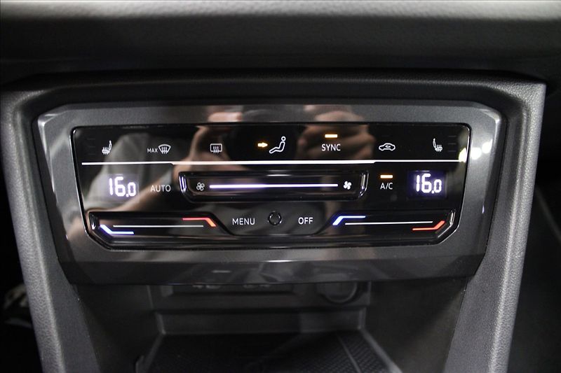 Volkswagen Tiguan Allspace 1,5 TSI EVO DSG Elegance CZ - fotka 24 z 35