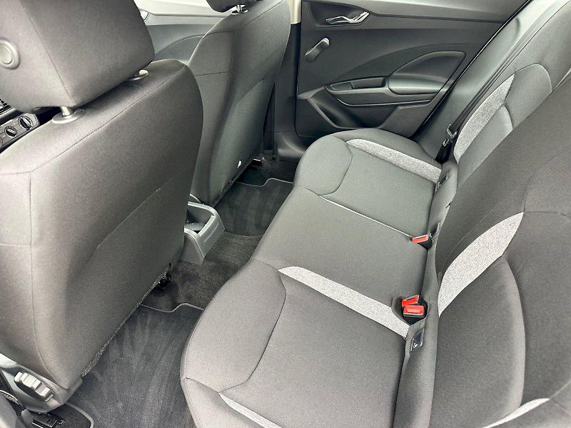 Škoda Fabia (2022) 1.0 MPI 44kW Active Plus - fotka 18 z 20