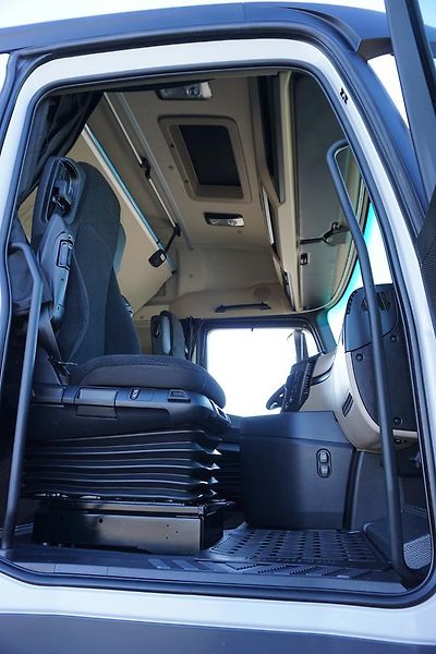 Mercedes-Benz Actros (2023) L / 2545 / ACC / E 6 / MP 5 /  - fotka 8 z 56