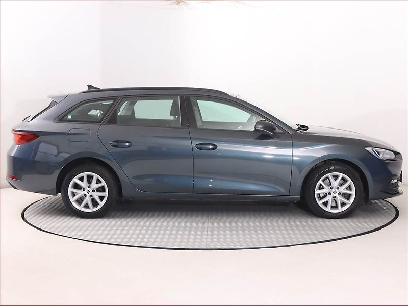 Seat Leon (2021) Xcellence 2.0 TDI, Automat - fotka 6 z 21