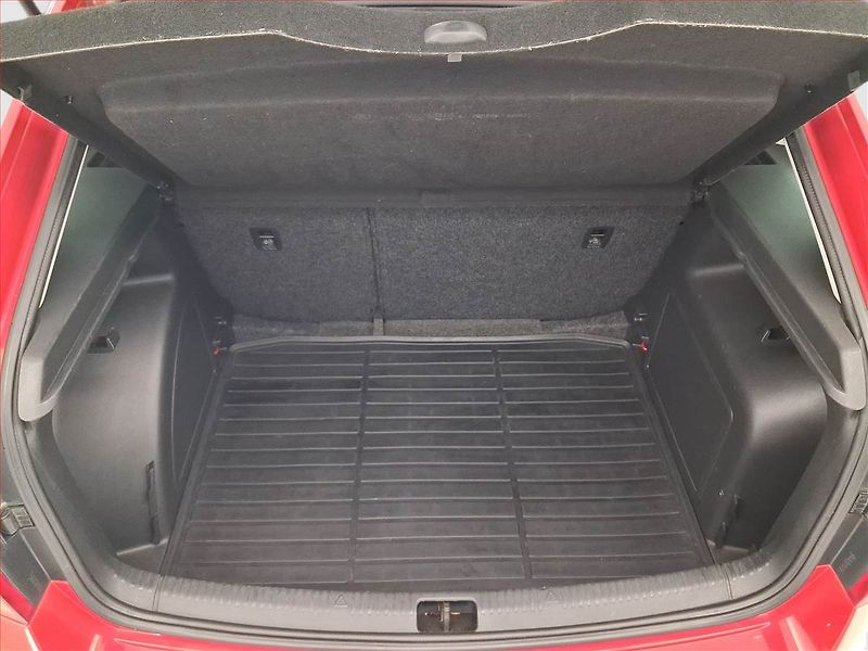 Škoda Rapid (2014) Spaceback 1.2 TSI - fotka 14 z 21