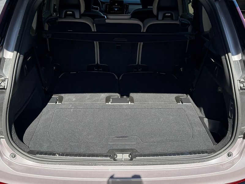 Volvo XC90 PLUS B5, VZDUCH, 360° - fotka 14 z 22