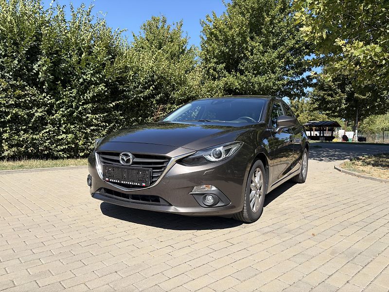 Mazda 3 2.0 Center-Line - fotka 2 z 20