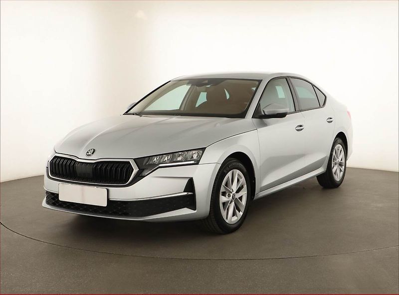 Škoda Octavia (2025) 1.5 TSI e-tec, SELECTION - fotka 2 z 20