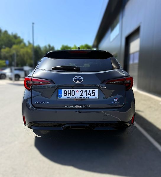 Toyota Corolla GR Sport - fotka 3 z 8