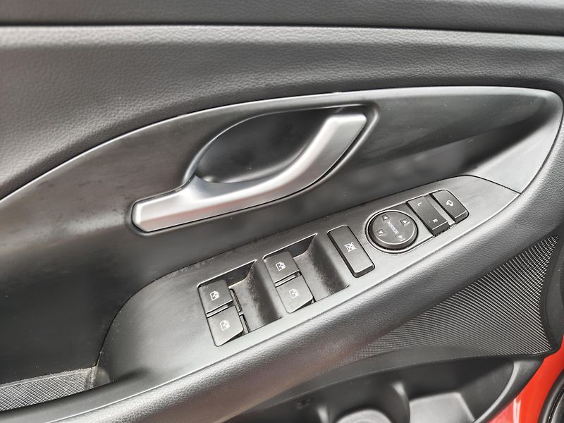 Hyundai i30 (2024) 1.0T-GDI Style, tažné, odp.DPH - fotka 11 z 19