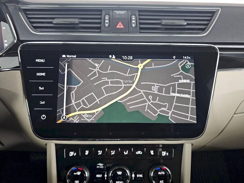 Škoda Superb (2023) COMBI 2.0TSI 206kW 4X4 Laurin - fotka 16 z 34