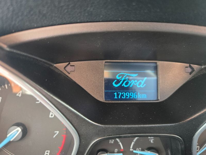 Ford C-MAX (2012) 1.6 i Serviska - fotka 10 z 22
