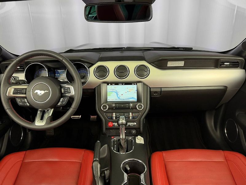 Ford Mustang 5.0 V8 GT CABRIO, ROUSH VÝFUKY - fotka 11 z 27