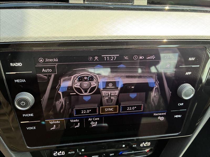 Volkswagen Passat 2,0 App Connect,Manuál,Kamera - fotka 27 z 30