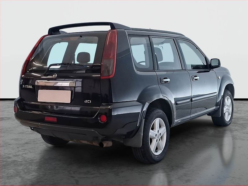 Nissan X-Trail (2005) 2.2 dCi, 4X4, po STK - fotka 5 z 17