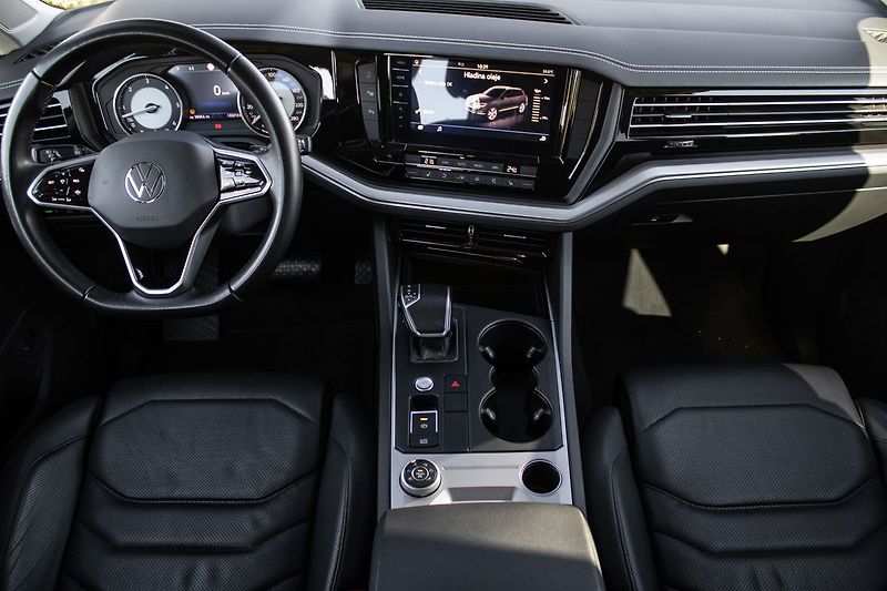 Volkswagen Touareg - fotka 10 z 26
