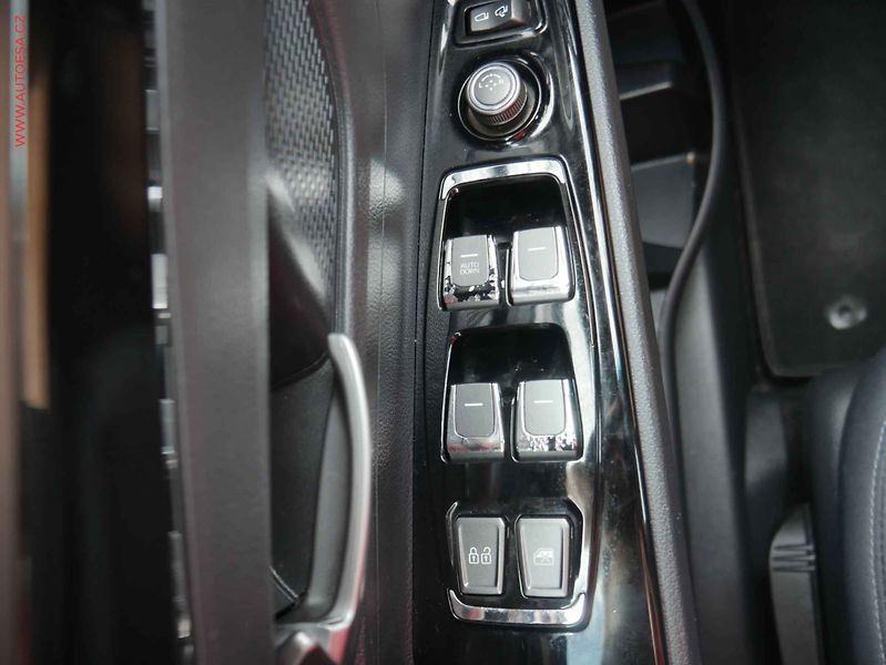 SsangYong Korando (2020) 1.5 T-GDi, 1.maj,ČR, AC - fotka 12 z 16