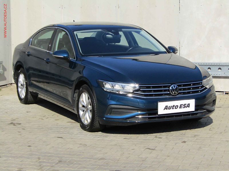 Volkswagen Passat (2020) 1.5 TSi, ČR, LED, park.čidla - fotka 3 z 20