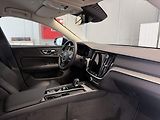 Volvo V60 (2026) B4 2.0L 197+14 HP AT7 FWD PLUS - náhled 19