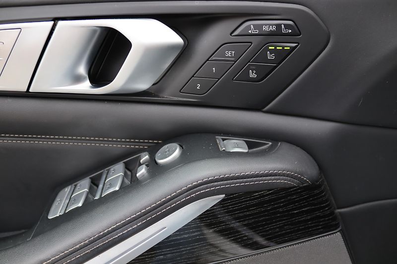 BMW X7 7místné SUV BMW X7 xDrive40i - fotka 28 z 67