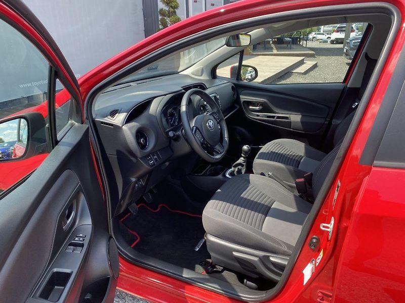 Toyota Yaris 1.5i, ČR, Trend, 2xKola - fotka 9 z 29