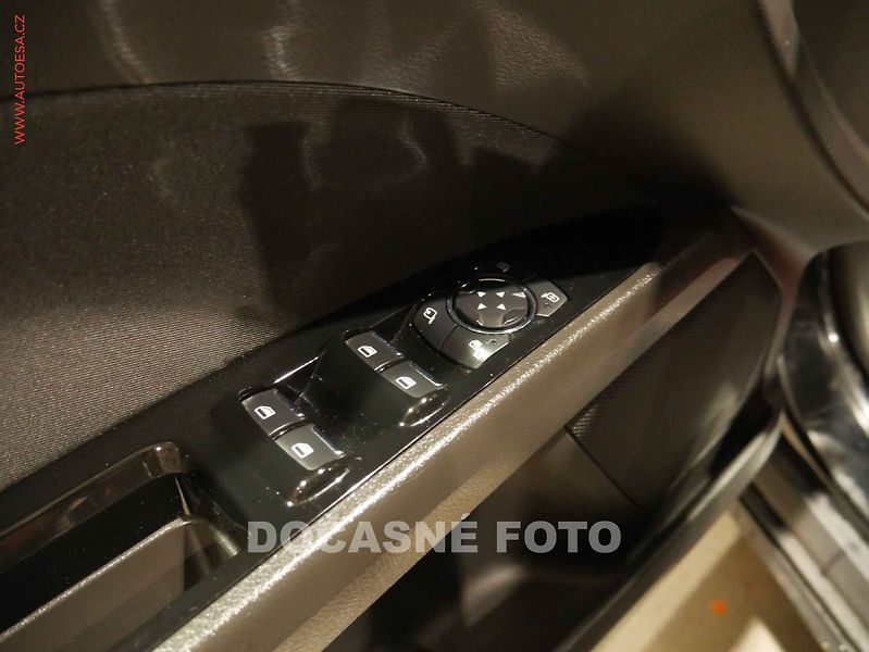 Ford Mondeo (2018) 2.0 TDCI, STK4/28 - fotka 19 z 20