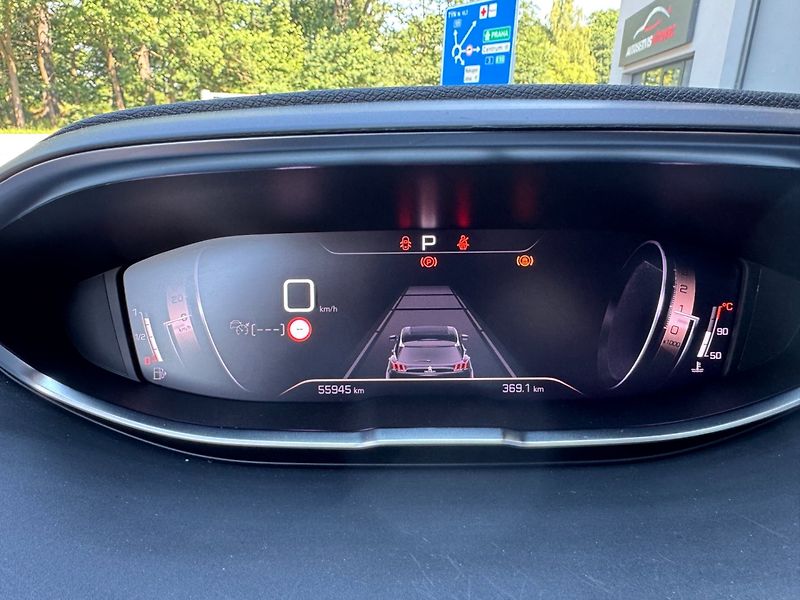 Peugeot 5008 (2023) 1.5 HDi GT EAT8 - fotka 19 z 44