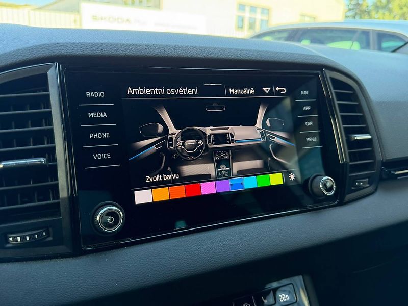 Škoda Karoq SportLine 2,0TDI 110 kW 7° DSG - fotka 14 z 42