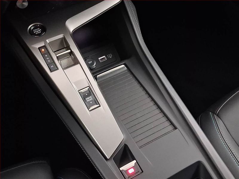 Peugeot 408 (2024) 1.2 PureTech - fotka 18 z 21