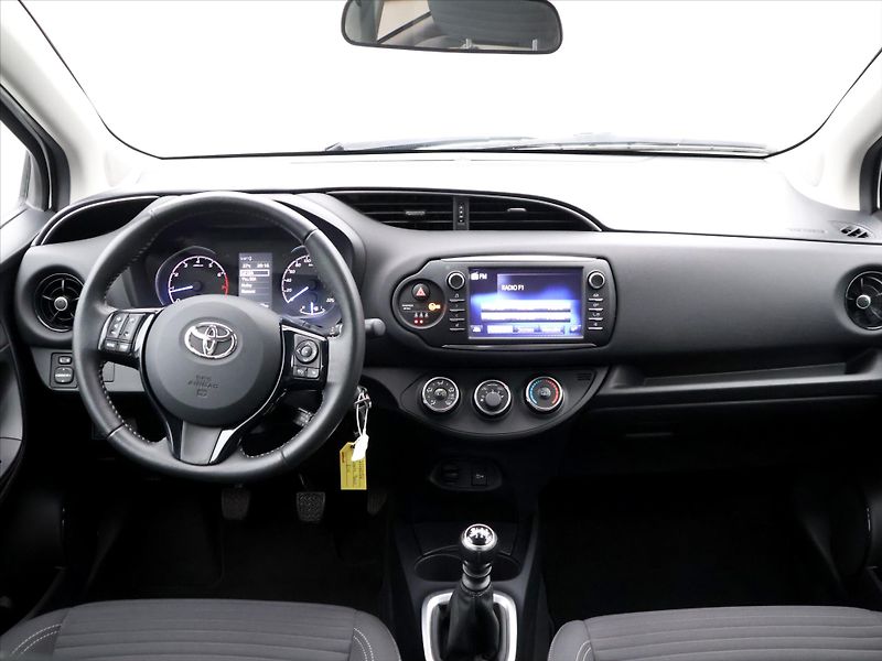 Toyota Yaris 1,5 VVT-iE 82kW Active Trend C - fotka 30 z 38