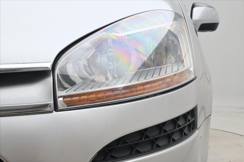 Citroën C4 Picasso 1,6 HDi 80 kW KLIMA Tažné - fotka 25 z 27