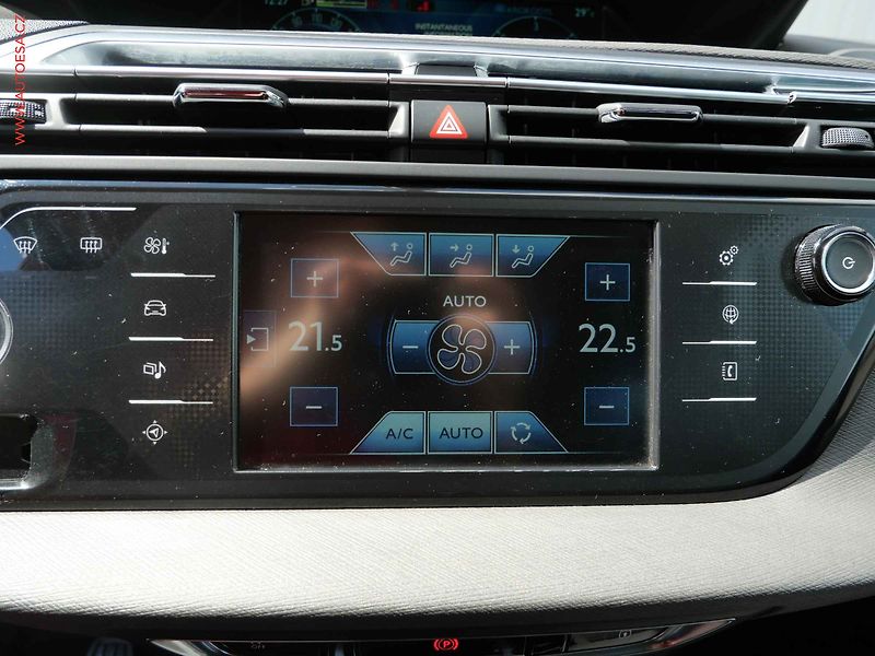 Citroën C4 Picasso (2016) 1.6 BlueHDI, 2.maj,ČR, AC - fotka 17 z 26