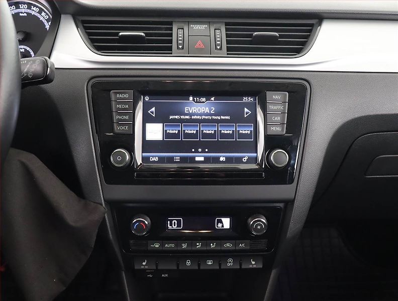 Škoda Rapid (2017) Spaceback 1.0 TSI, Navi - fotka 12 z 20