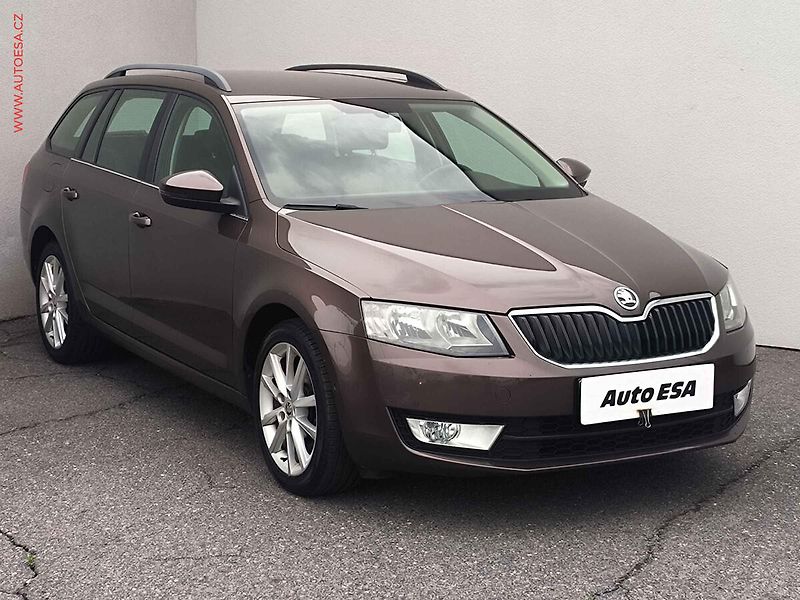 Škoda Octavia (2013) 1.6 TDi, DSG, park.čidla - fotografie inzerátu