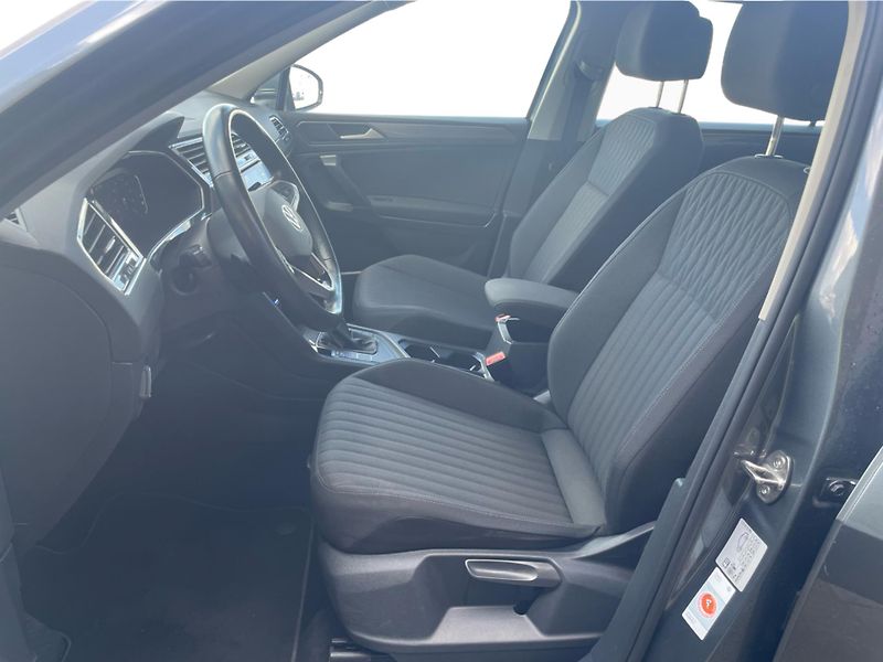 Volkswagen Tiguan 2.0 TDi DSG 7st. LIFE - fotka 11 z 28