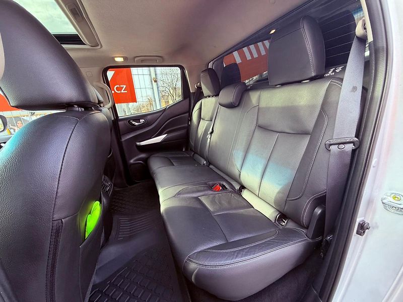 Nissan Navara 2.3 dCi Double Cab Tekna Aut. - fotka 10 z 26