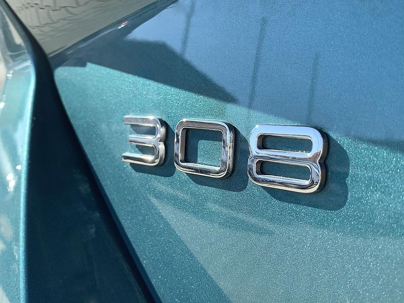 Peugeot 308 ALLURE PACK 1.6 PHEV 133kW AT8 - fotka 26 z 30