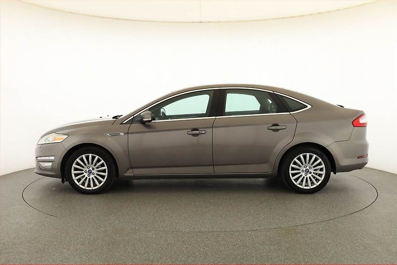 Ford Mondeo (2012) 2.0 TDCi, Serv.kniha - fotka 3 z 16
