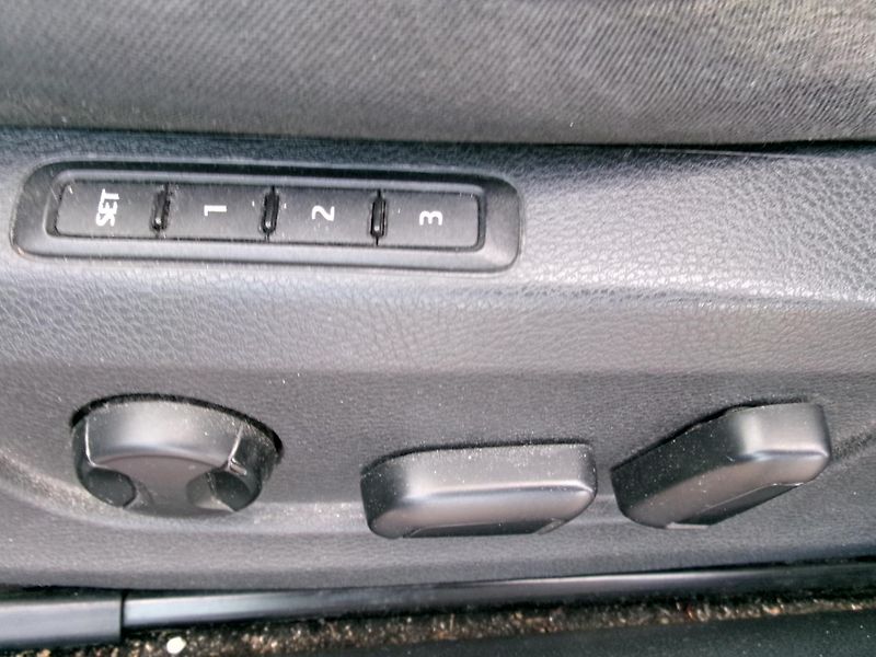 Škoda Superb 2.0 TDI NAVI AUTOKLIMA  - fotka 31 z 35