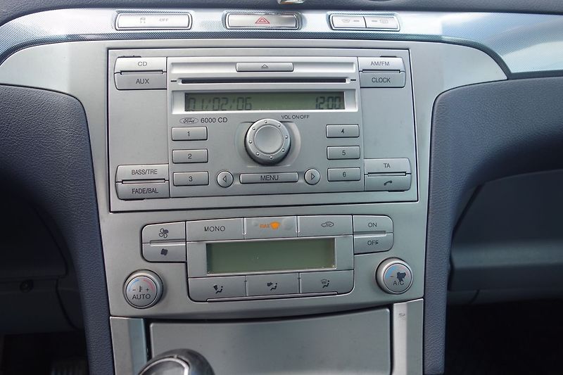 Ford S-MAX 2,0TDCi 96kW .Zachovalý ! - fotka 10 z 19