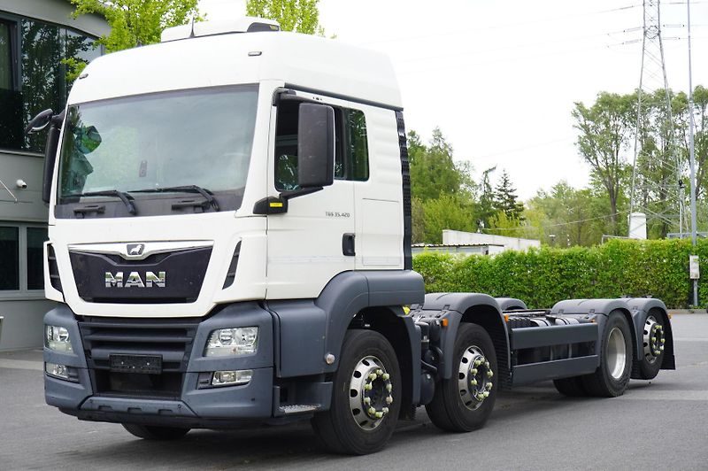 MAN TGS (2019) 35.420 8x2 / Chassis 6.4m/ ADR - fotka 6 z 24