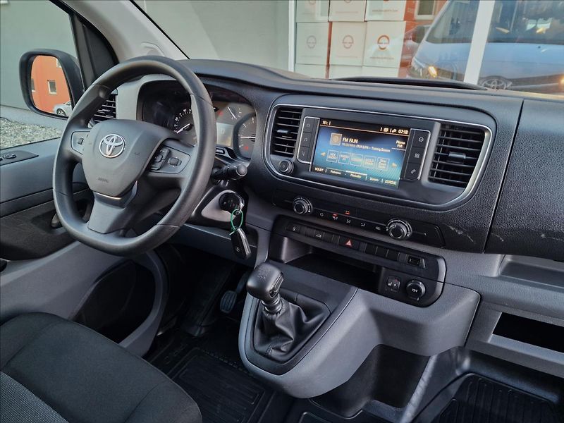 Toyota ProAce 2.0 D-4d 106kW L1, ČR, 1.Maj. - fotka 35 z 46