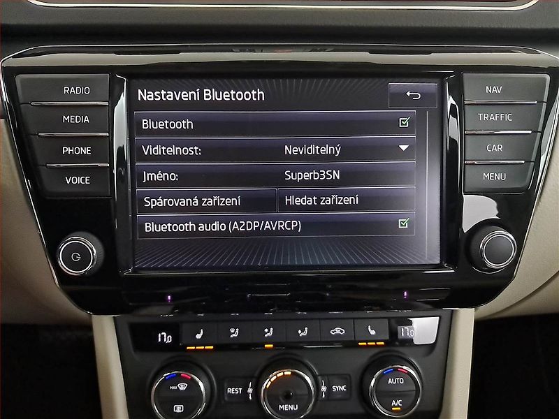 Škoda Superb (2015) Style Plus 1.4 TSI, Automat - fotka 13 z 22